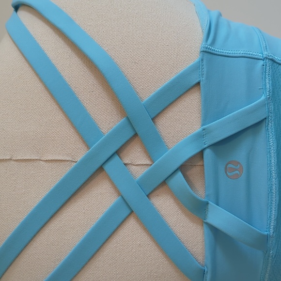 Lululemon size 6 light blue cross back tank top - Picture 5 of 8